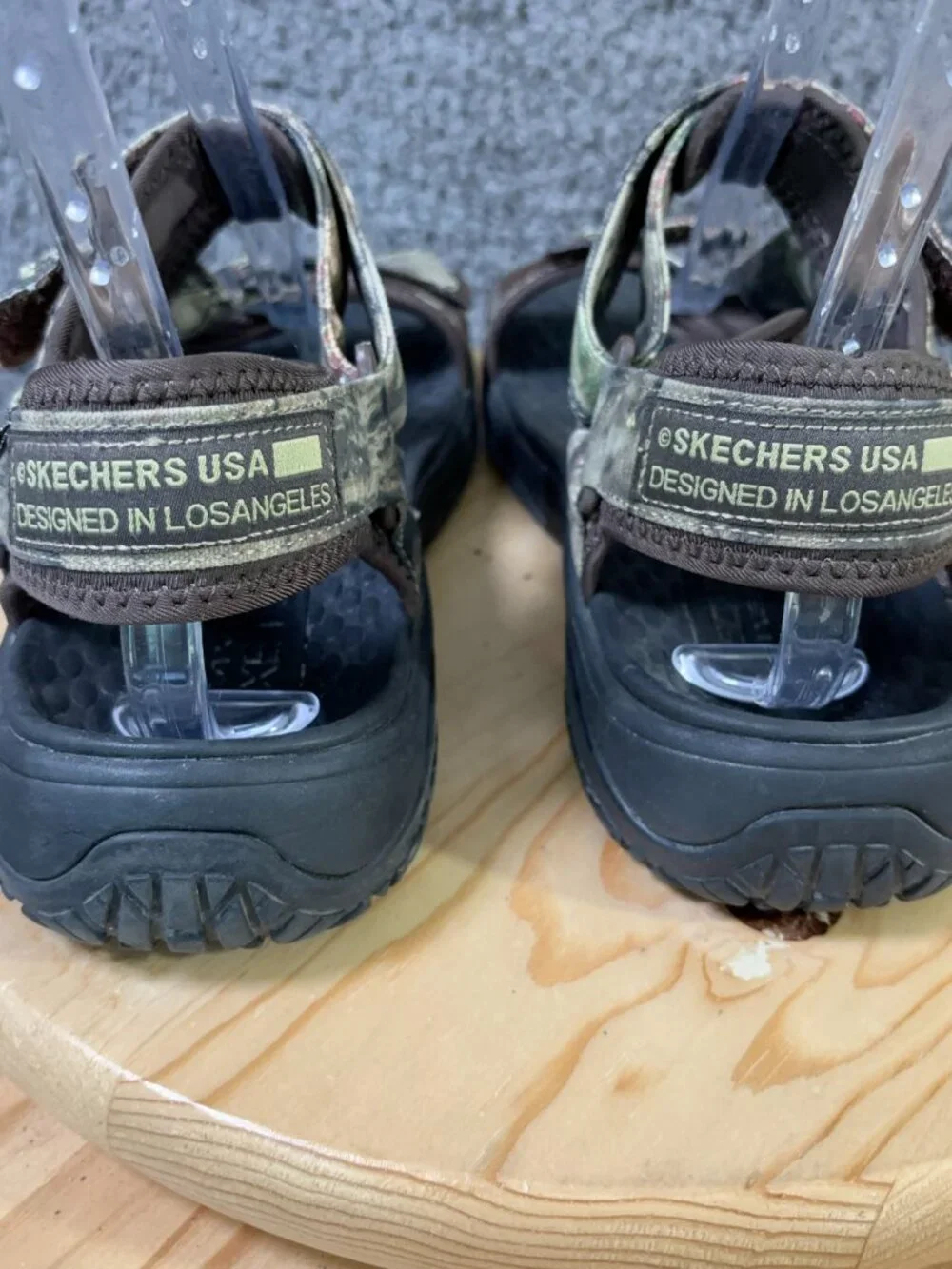 Skechers Lomell Rip Tide Sandals Mens Sz 10 Mossy Oak Waterproof Vibram Fishing